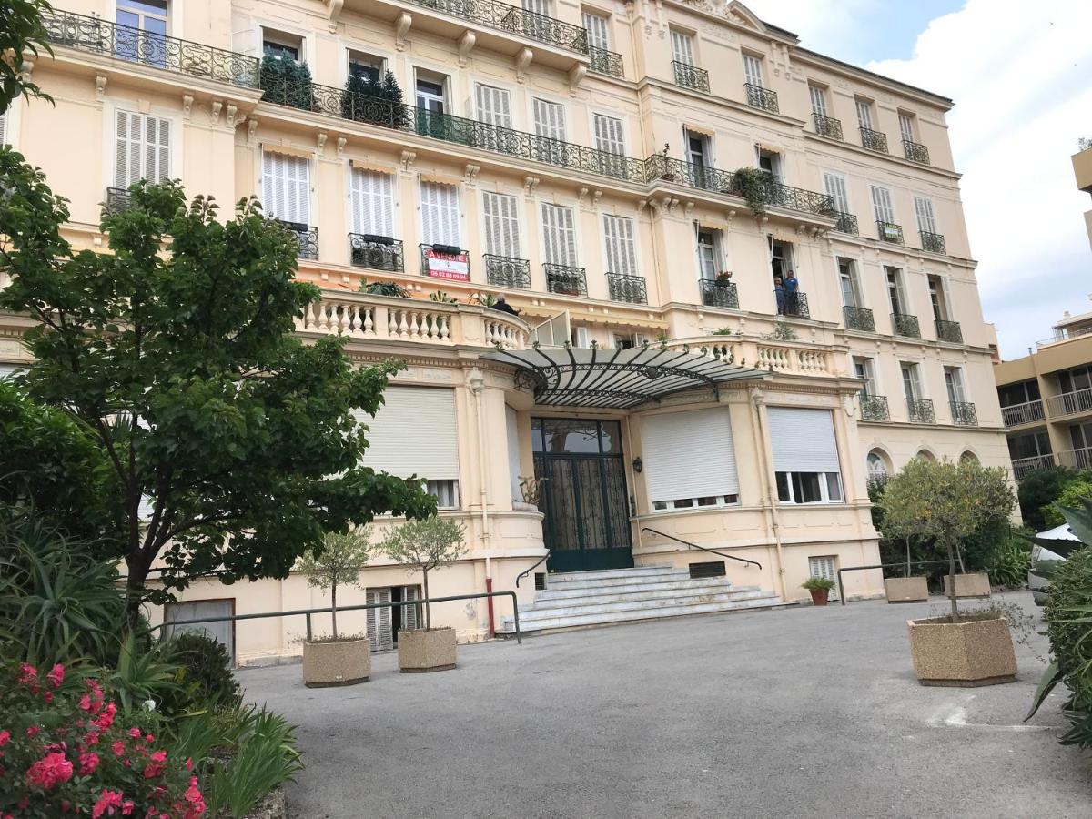 Appartement Terrasse Dans Palace Centre Ville Menton Exteriér fotografie