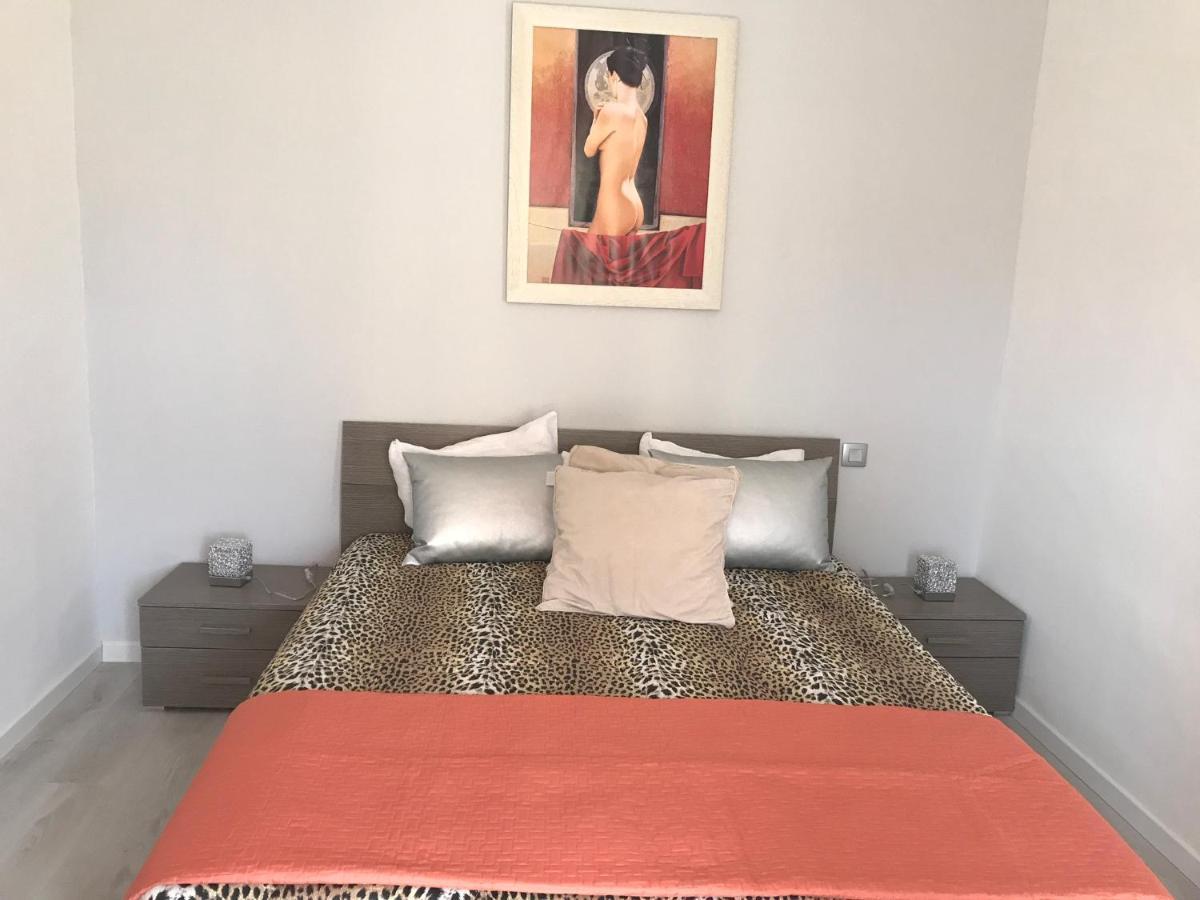 Appartement Terrasse Dans Palace Centre Ville Menton Exteriér fotografie