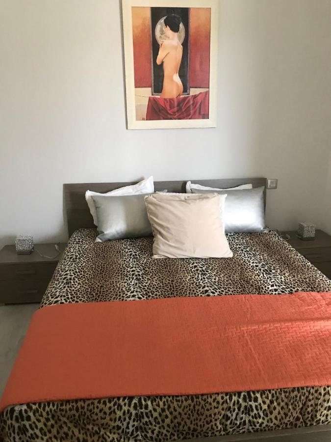 Appartement Terrasse Dans Palace Centre Ville Menton Exteriér fotografie